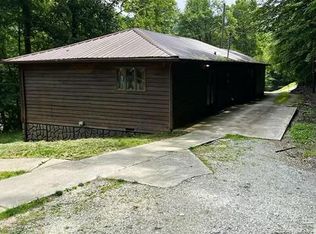 110 Glen Ward Ln, Mc Dowell, KY 41647