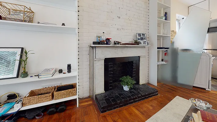 Rented by Bond New York | media 11