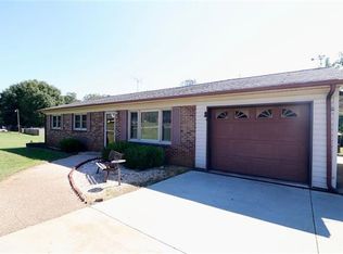 1289 Dixie St, Newton, NC 28658