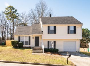 2777 Cedar Trace Dr, Ellenwood, GA 30294