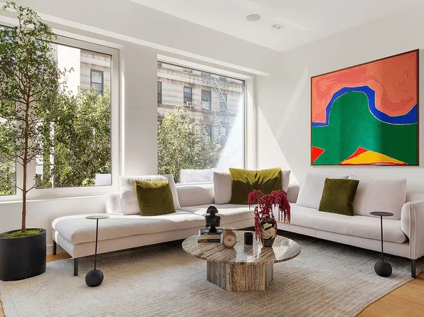 32 1st St #4A, New York, NY 10003