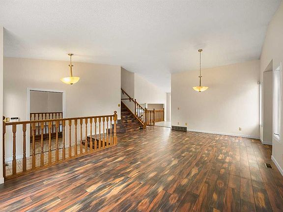 4th image of 172 SE Sandpiper Cir NW