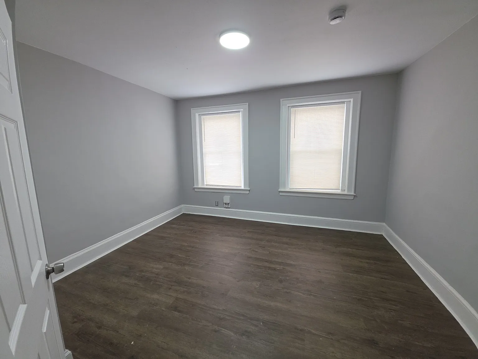 2 bed, 900 sqft, $1,550 — Photo 4