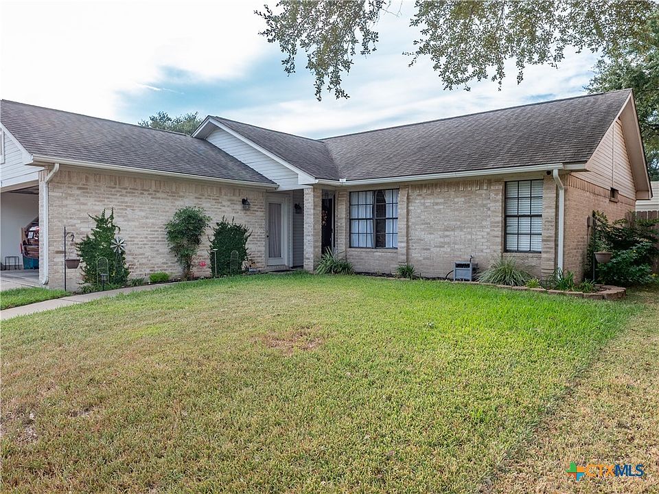 1st image of 422 Kingwood Dr
