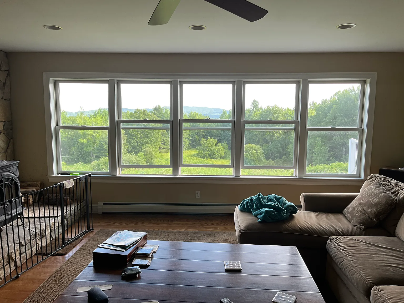 4 bed, 3.5 bath, 3700 sqft, $4,500 — Photo 2