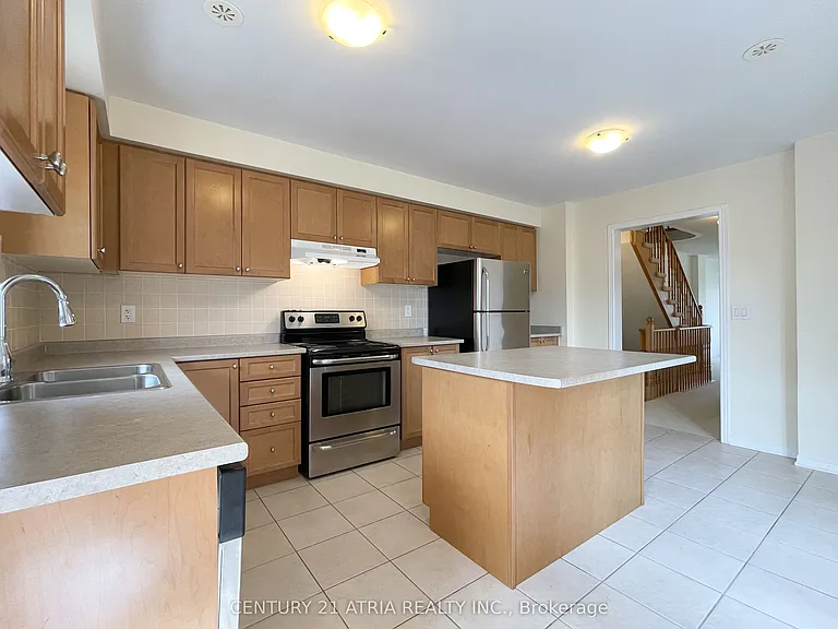5295 Major Mackenzie Dr E — Photo 11