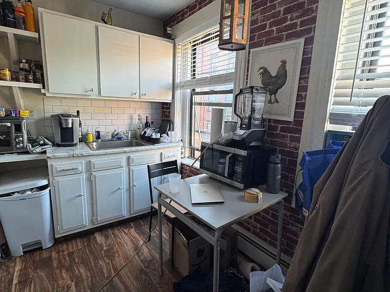 9 Wiget St #4 — Photo 6