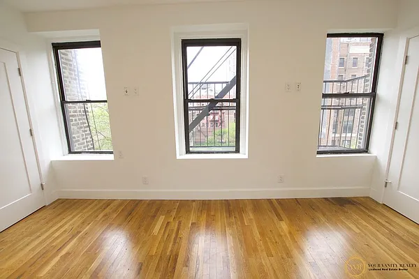 Rented by Your Vanity Realty | media 19