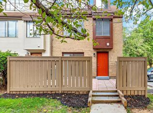 9908 Brookridge Ct, Gaithersburg, MD