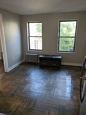 3rd image of 51 W Mosholu Pkwy N APT 6B