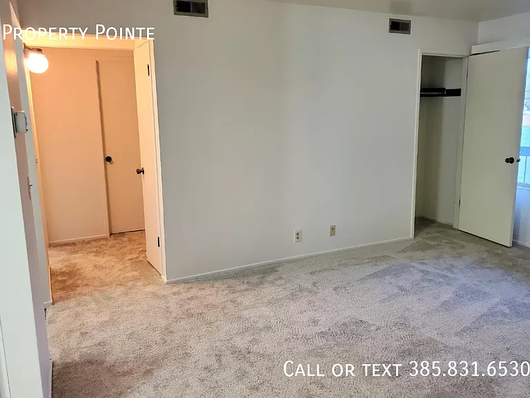 215 E 4600 S #4 — Photo 19