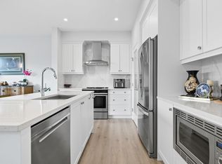 2631 Donaghey Cres SW, Edmonton, AB T6W 4T2