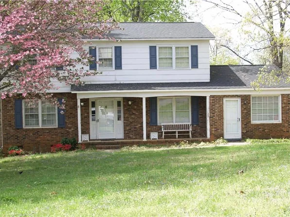 2142 Brighton Ct, Winston Salem, NC 27103