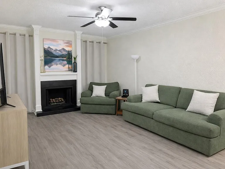 10049 Westpark Dr #111 — Photo 1