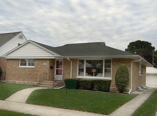 5806 Crain St, Morton Grove, IL 60053