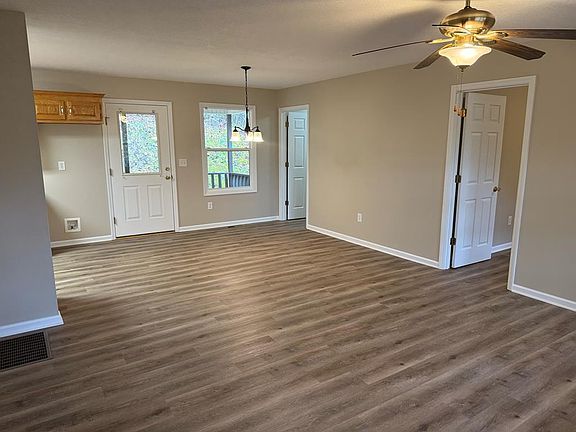 5th image of 116 Sunset Dr