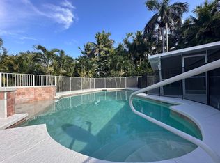 5416 2nd Rd, Lake Worth, FL 33467