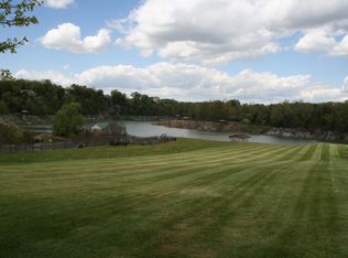 202 Lake Meadow Dr, Gray, TN 37615