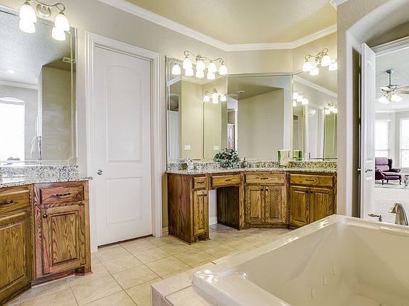 5th image of 2020 Molton Ct