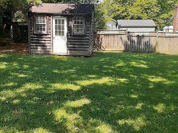 2nd image of 1305 Adobe Dr