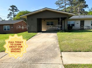 812 Randolph Ave, Warner Robins, GA 31098