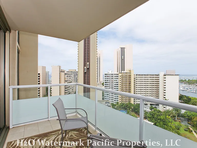 1551 Ala Wai Blvd — Photo 27