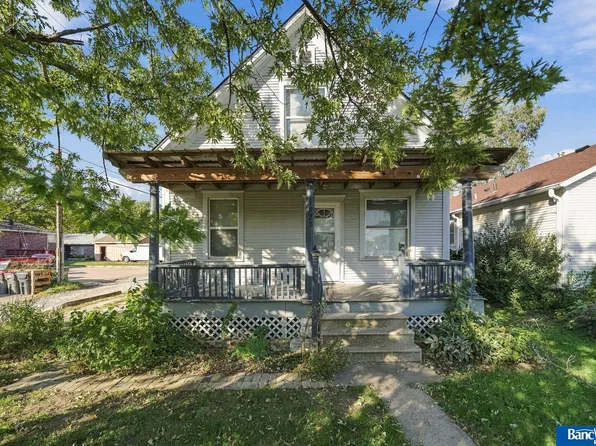 923 S 24th St, Lincoln, NE 68510