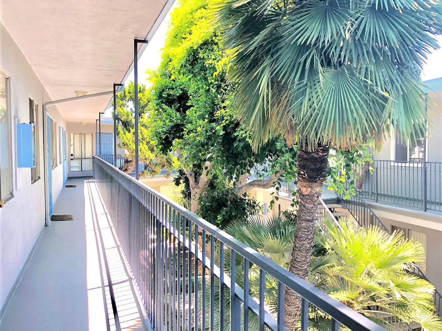 Lakewood Landing Apartments — Photo 4