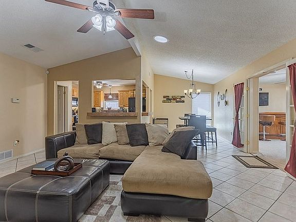 5th image of 4509 Crenshaw Dr