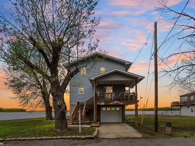 205 S Front St, Oquawka, IL, 61469