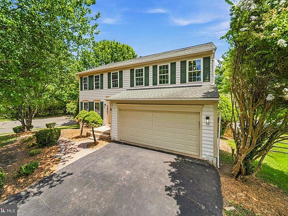 3rd image of 9401 Spice Glade Ct