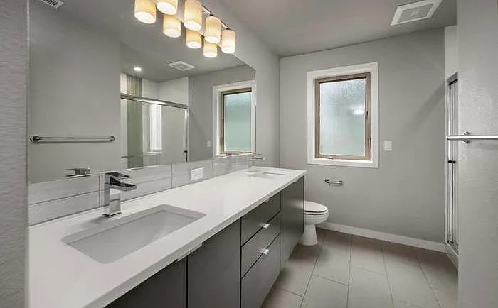 5946 NE 42nd Ave — Photo 15