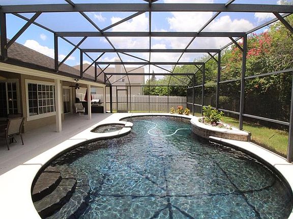 4th image of 13507 Falcon Pointe Dr