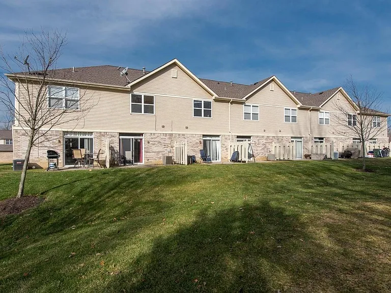 4049 Spyglass Hl — Photo 11