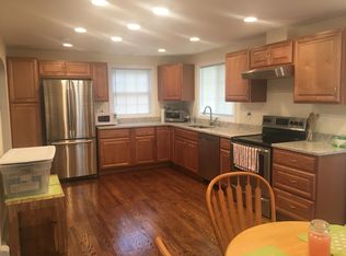 2701 Old Town Rd, Bridgeport, CT 06606