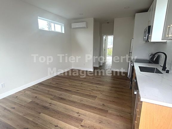 4th image of 2945 Kalmia St Unit 2
