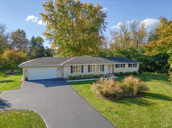 71 Flint Dr, Barrington, IL 60010