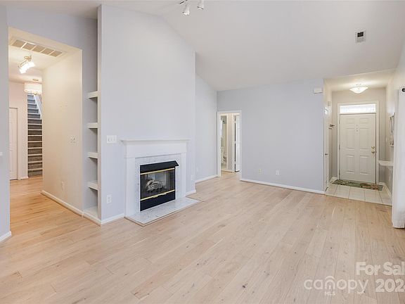 3rd image of 2219 Thorson Hill Ct