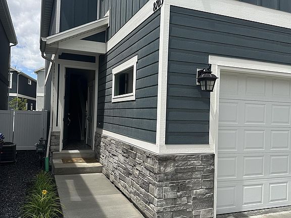 2nd image of 8703 N Riviera Aly
