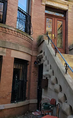 Rented by Brooklyn Real Inc | media 13