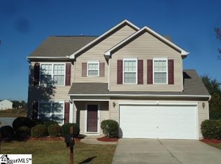233 Garfield Ln, Simpsonville, SC 29681