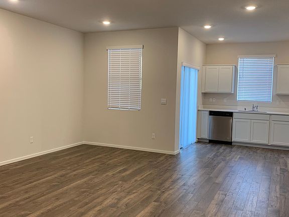 5th image of 6112 NE 63rd St