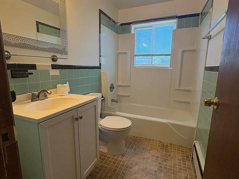 14 Mount Pleasant St #12 — Photo 8