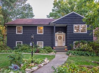 41 Glenfield Rd, Bloomfield, NJ 07003