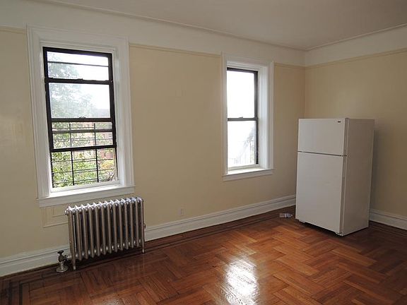 4th image of 89 Crooke Ave APT 3E