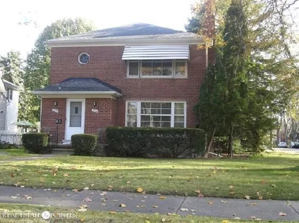 562 Saint Clair St, Grosse Pointe, MI 48230