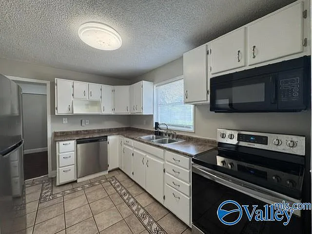 2810 Hillsboro Rd SW — Photo 8
