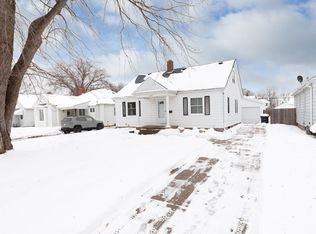 2414 30th St, Moline, IL 61265