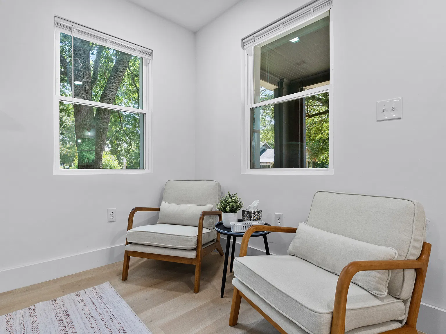 4 bed, 2.5 bath, 1637 sqft, $3,500 — Photo 4