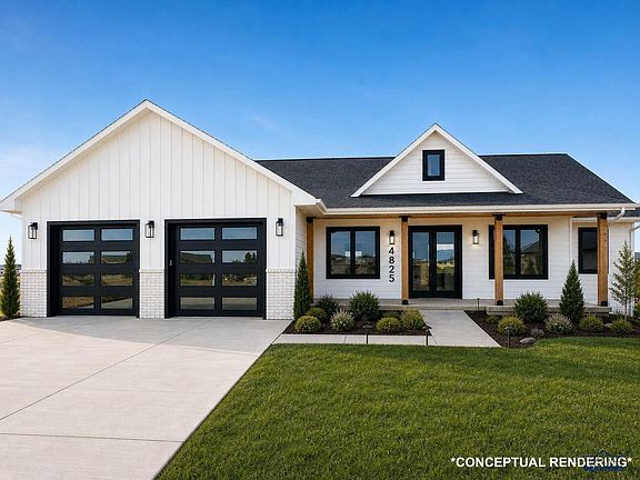 2nd image of 4825 Pikes Peak Ct